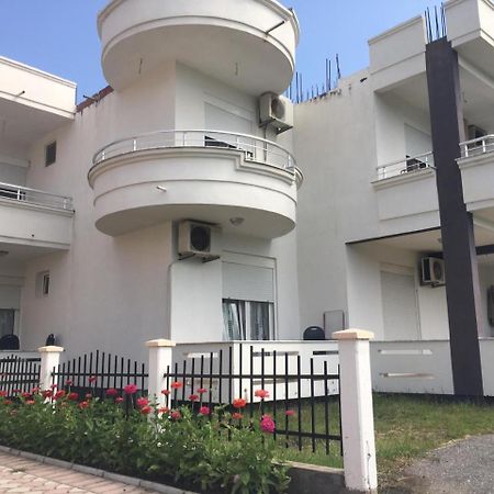 Apartmani Agovic Улцинь Экстерьер фото