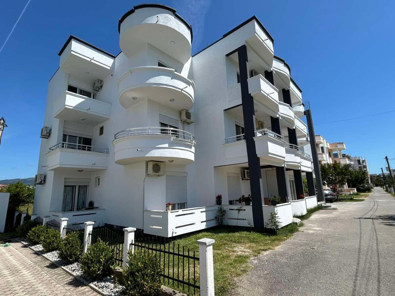 Apartmani Agovic Улцинь Экстерьер фото