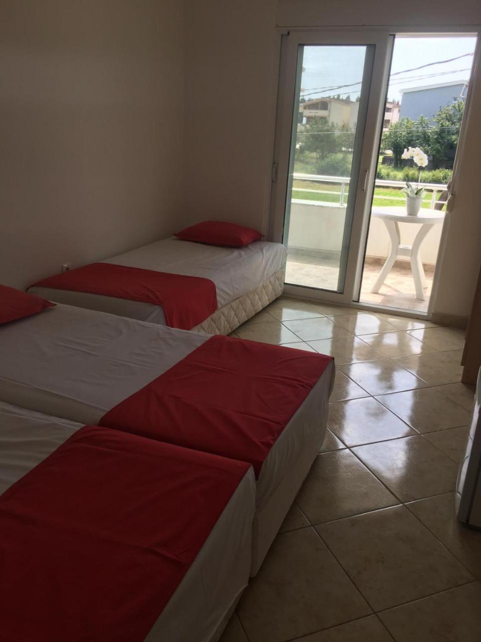 Apartmani Agovic Улцинь Экстерьер фото