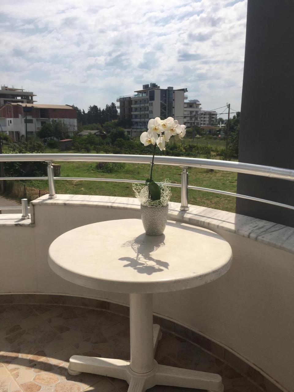 Apartmani Agovic Улцинь Экстерьер фото